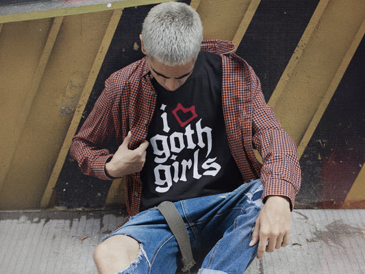 "I <3 Goth Girls" Tee